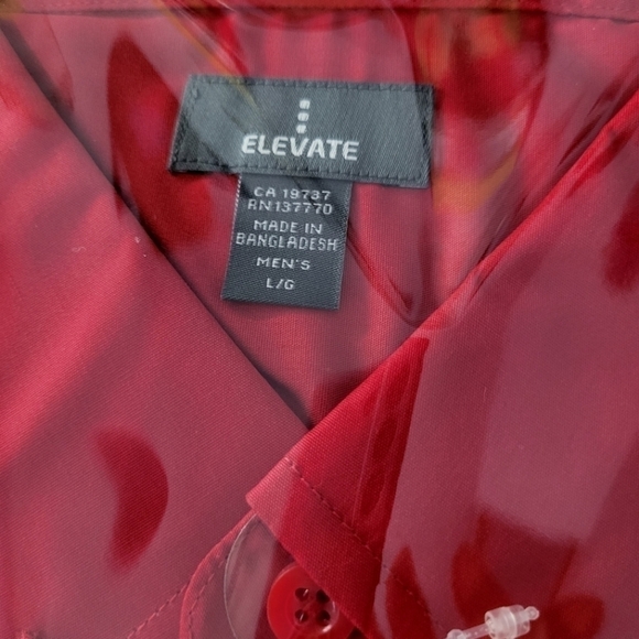Men's Elevate Red Dress Shirt  Size Large - Picture 4 of 4